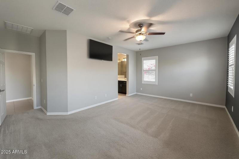 BB77A1F9-1C72-4A3F-9DD7-B834A15C3FD6