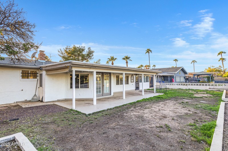 635 S Edgewater Dr-29