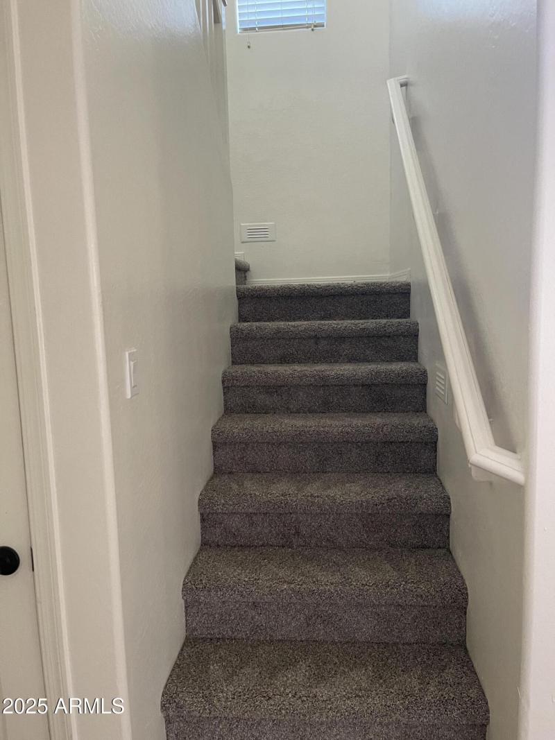 20251017_210235561_iOS