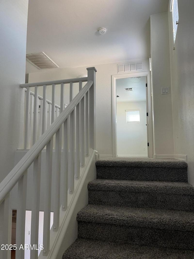 20251017_210255129_iOS