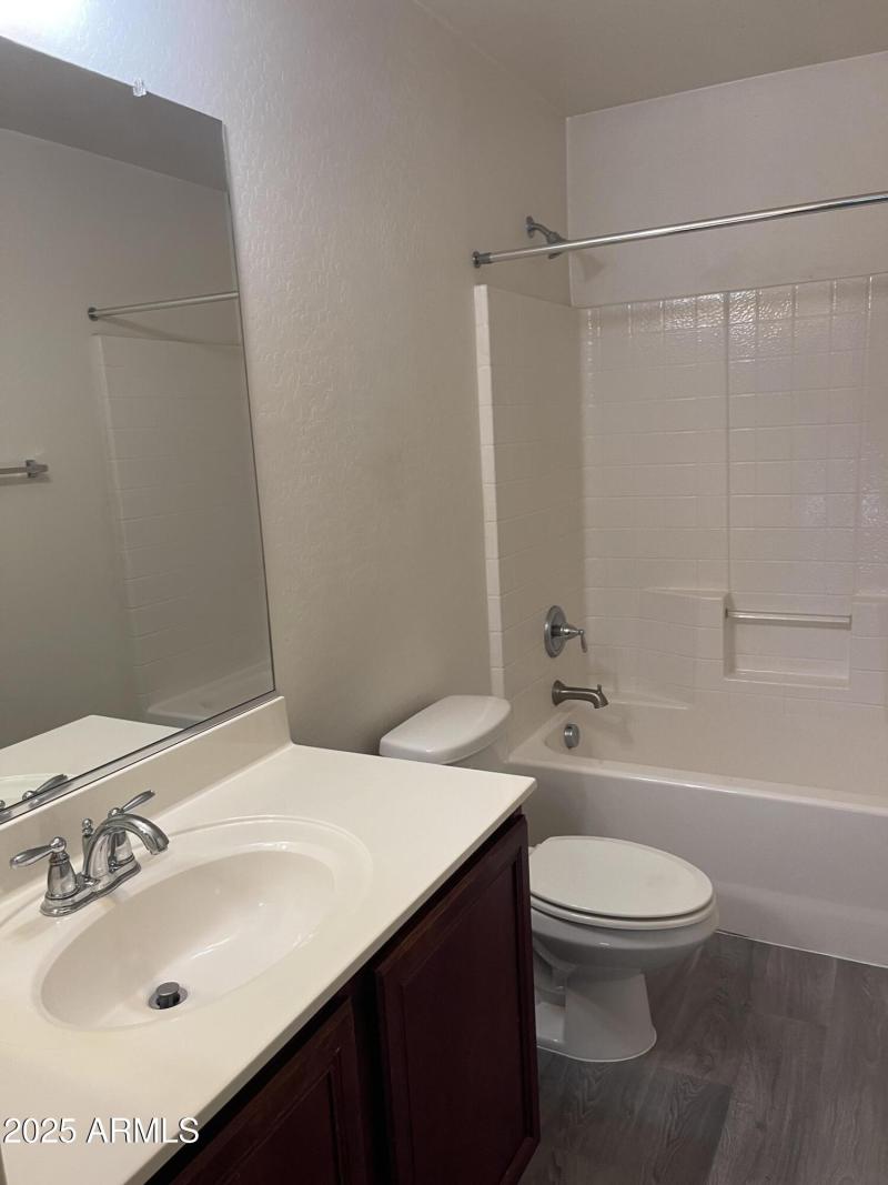 20251017_210325287_iOS