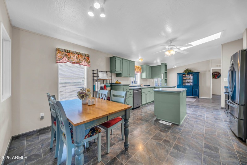 21024 W Montgomery Rd-7