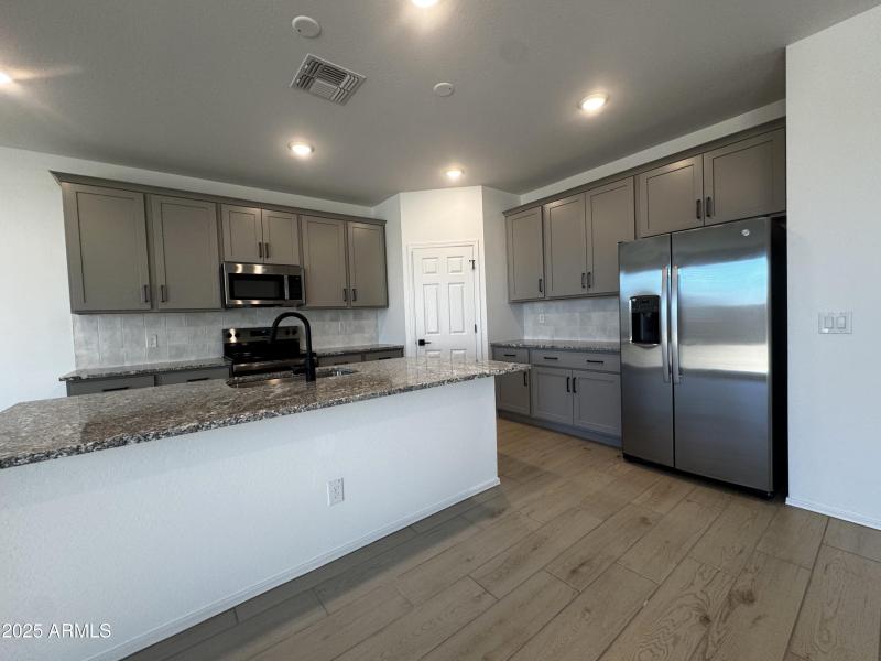 010_Kitchen