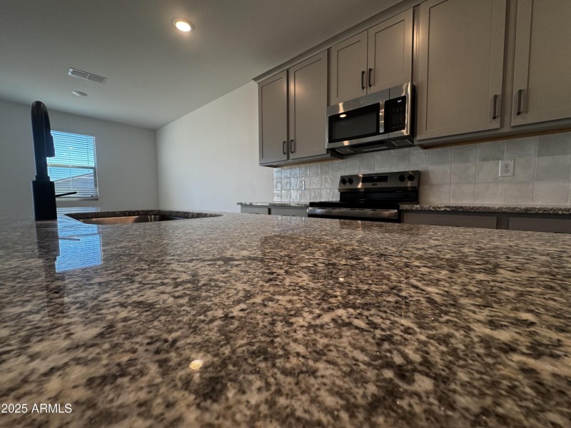 011_Kitchen
