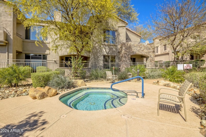 Grayhawk - 6281