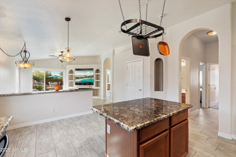 08-Kitchen to Dining