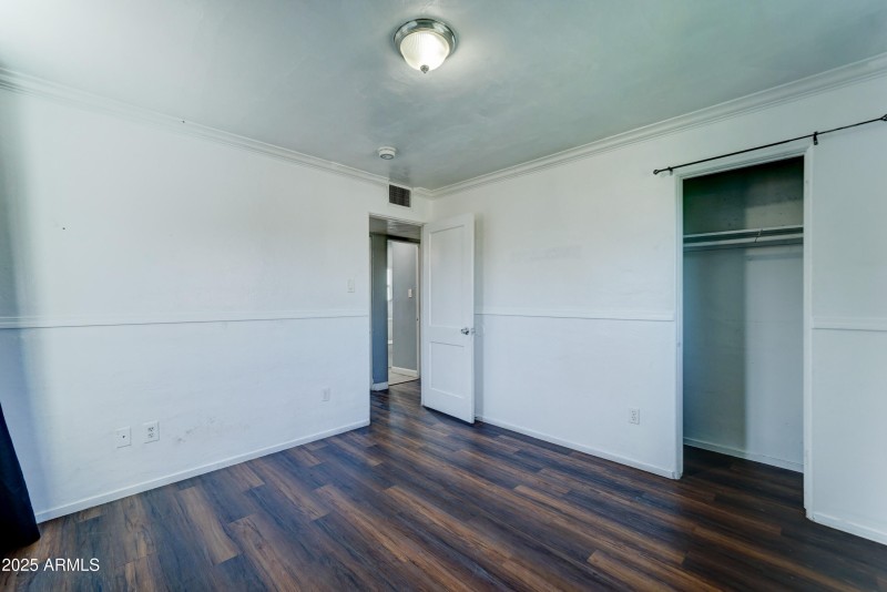 3029 W Montebello -22