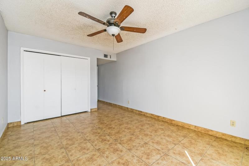 11-photo-Main-Bedroom-ed4ba862-996c-4fca