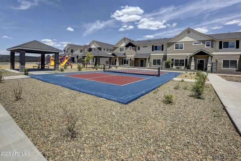 PICKLEBALL COURT