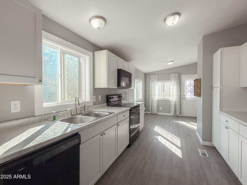 Updated Kitchen with Shaker Cabinets