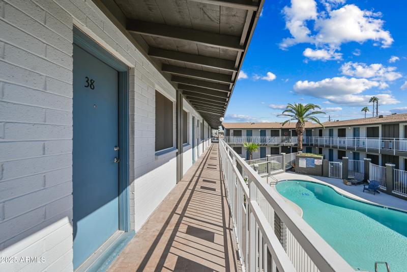 1-3025N32S38-ocupix-10-17