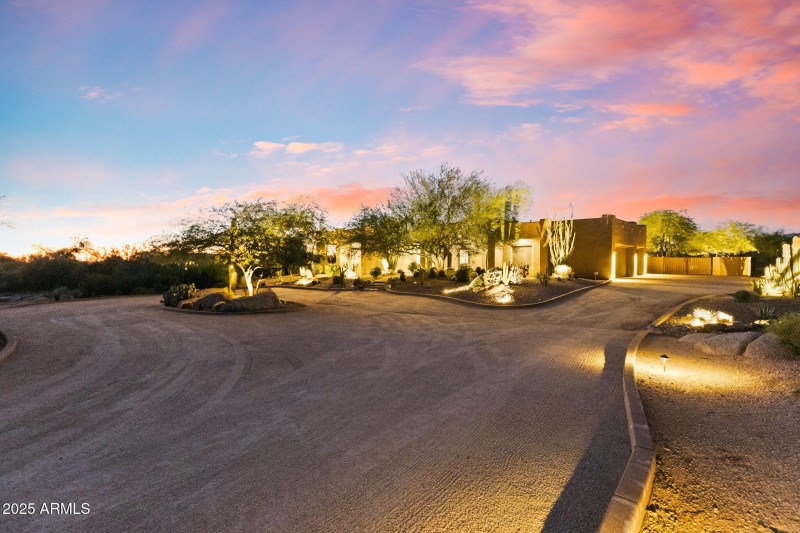 Circular Driveway Showcases