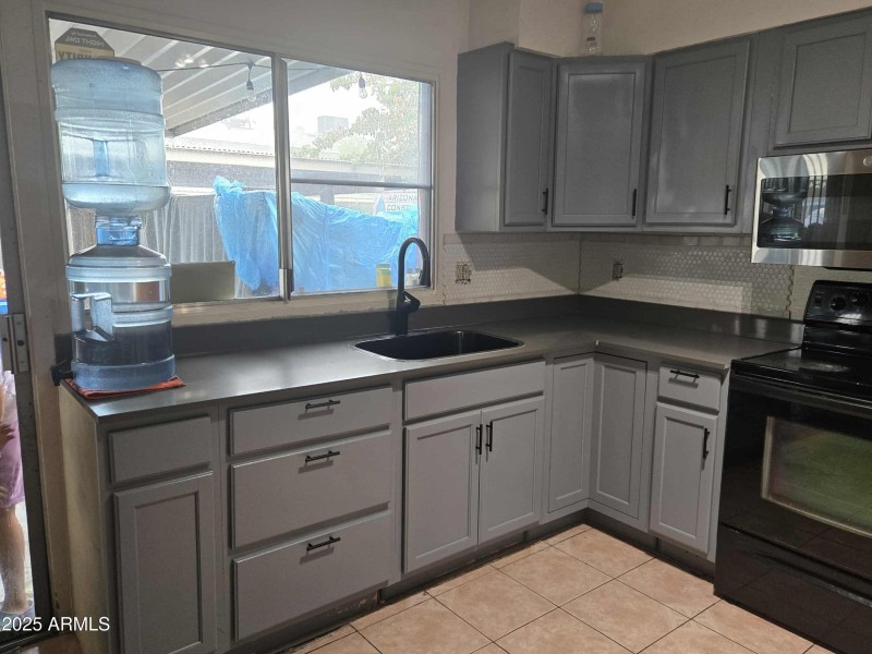 f7a32e7b-4c75-4e34-a892-4e1b0ef5c2cd