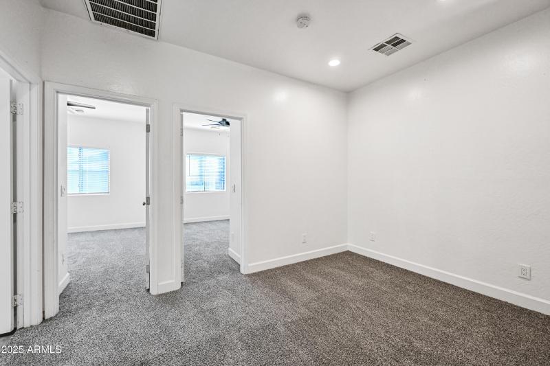 17-4608WMA1190-ocupix-