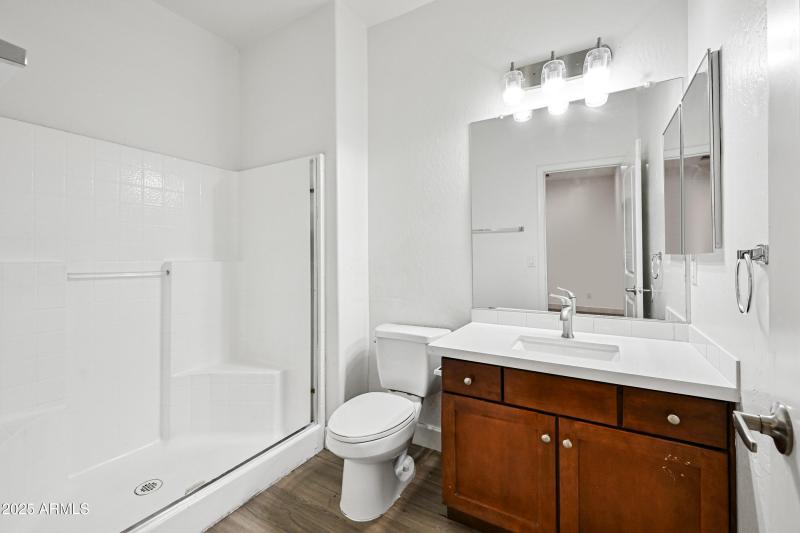 20-4608WMA1190-ocupix-