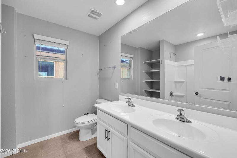 24-web-or-mls-896A1584