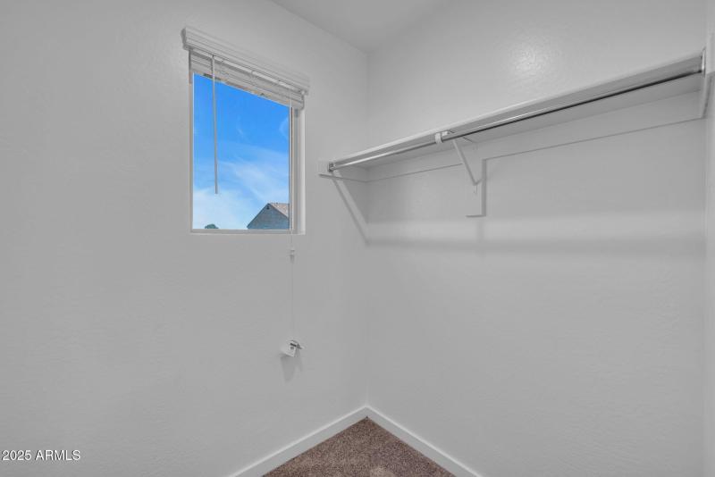 28-web-or-mls-896A1610