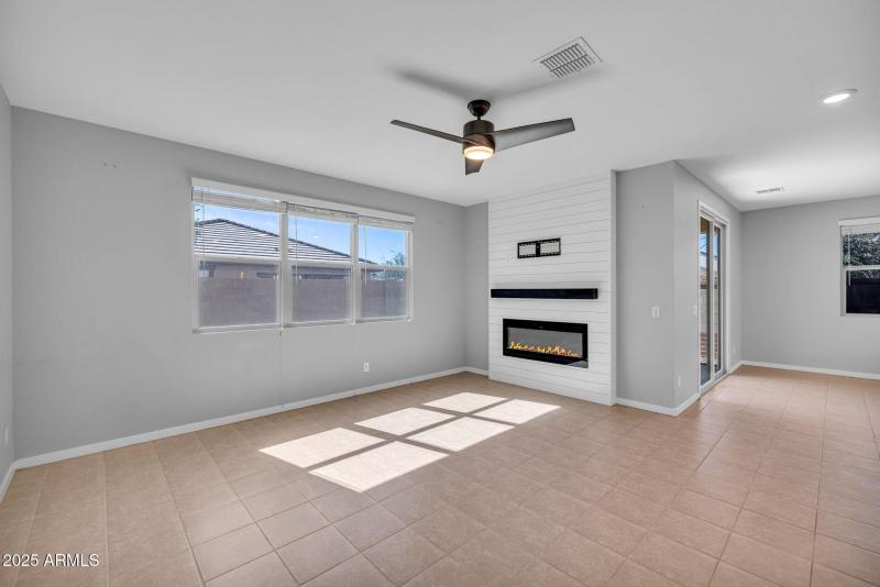 41-web-or-mls-896A1713