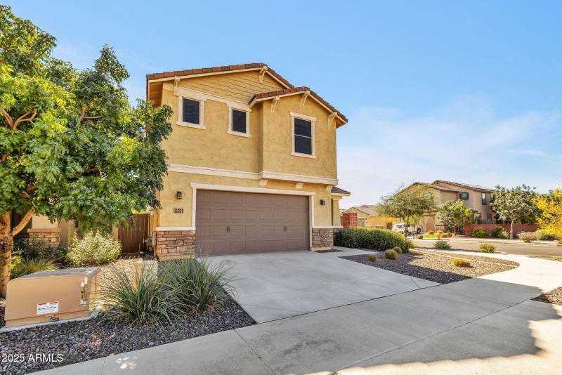 69-web-or-mls-896A1901