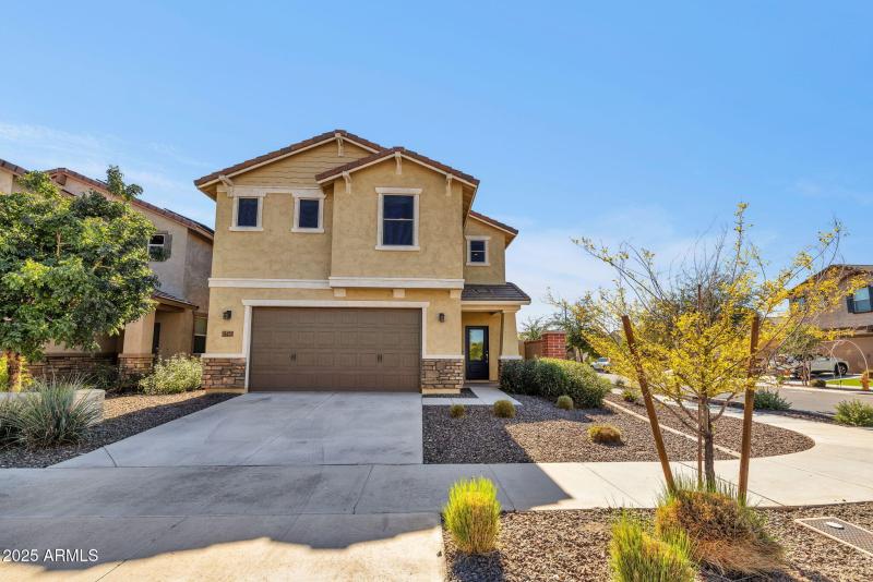 70-web-or-mls-896A1911