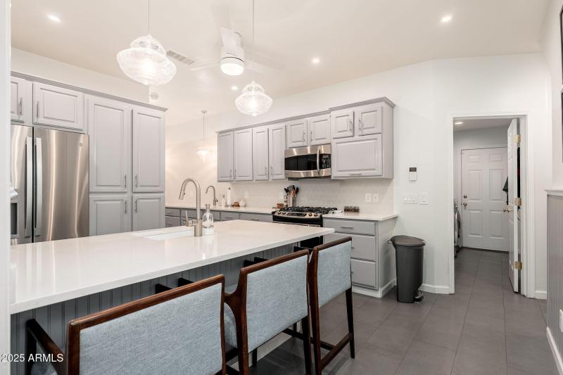 2922 N Rio De Flag Dr - 17