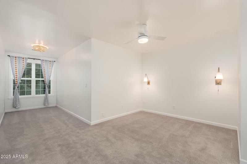 2922 N Rio De Flag Dr - 39