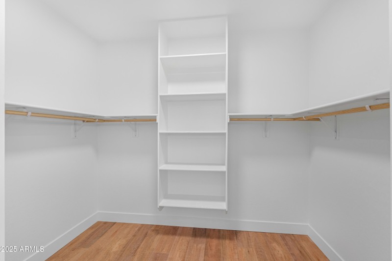 Master bedroom Closet