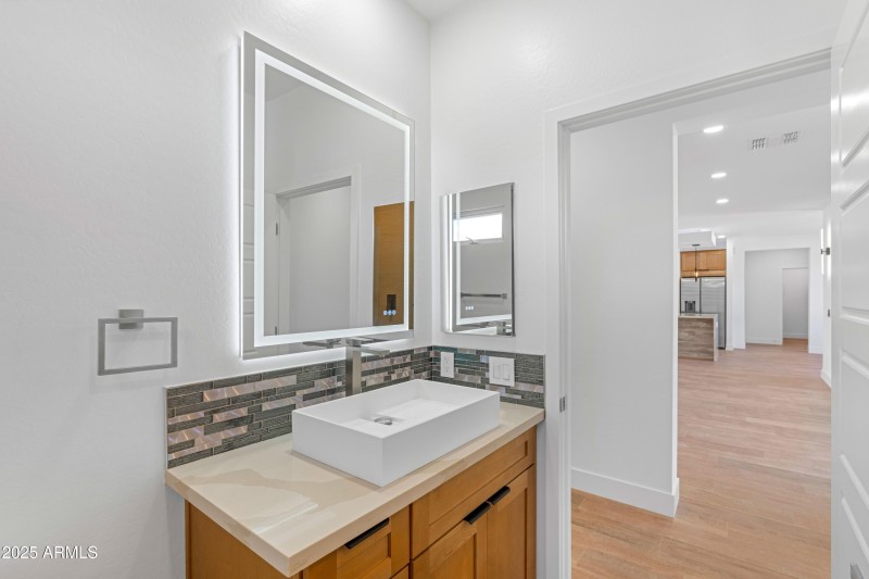 Hallway Full Bathroom