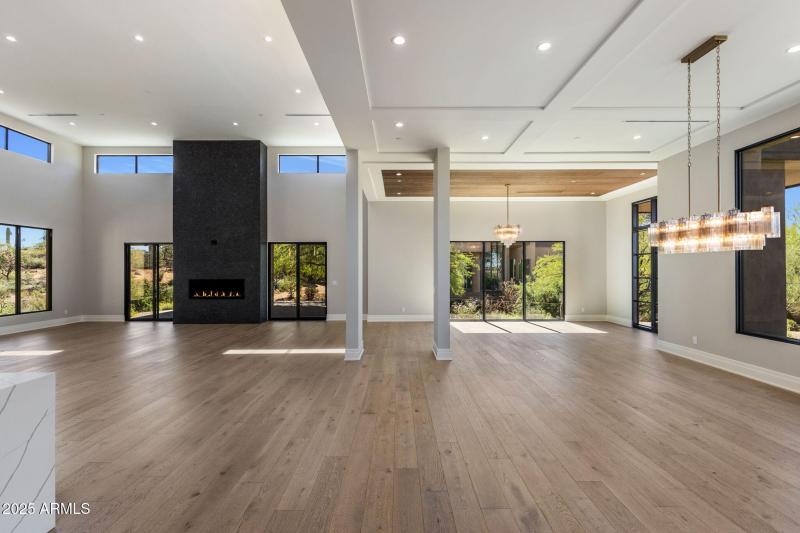 105th Great Room w Dining