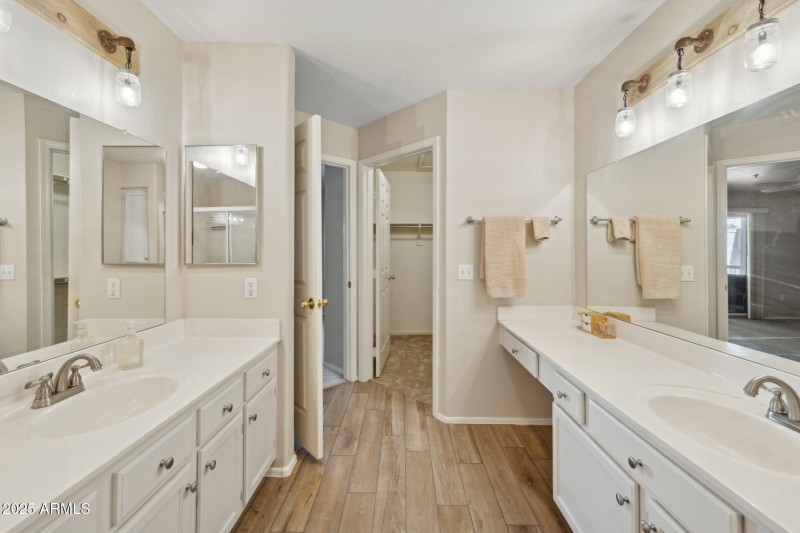 17-web-or-mls-9736-n-95th-st-225