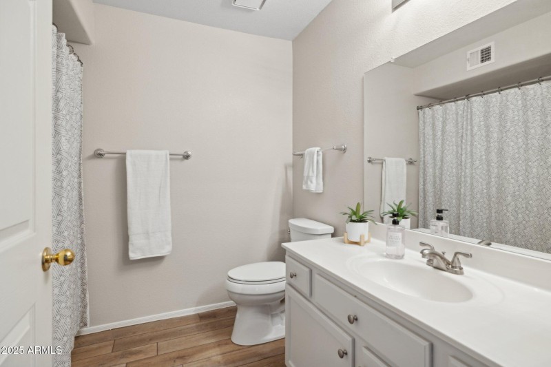 24-web-or-mls-9736-n-95th-st-225