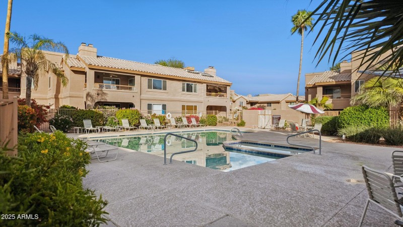 33-web-or-mls-9736-n-95th-st-225