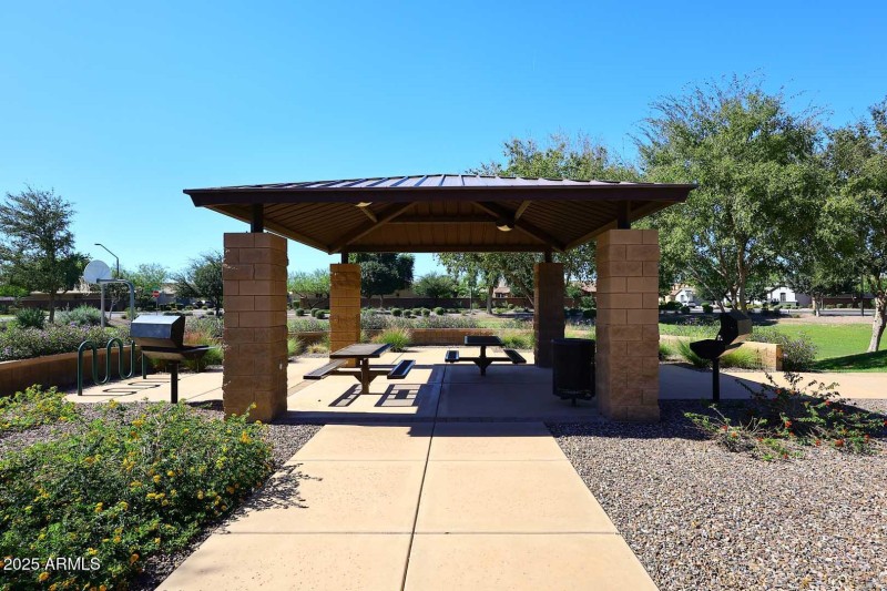 Community Park-Ramada