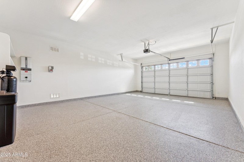 Oversized 2-Car Garage, Alt View