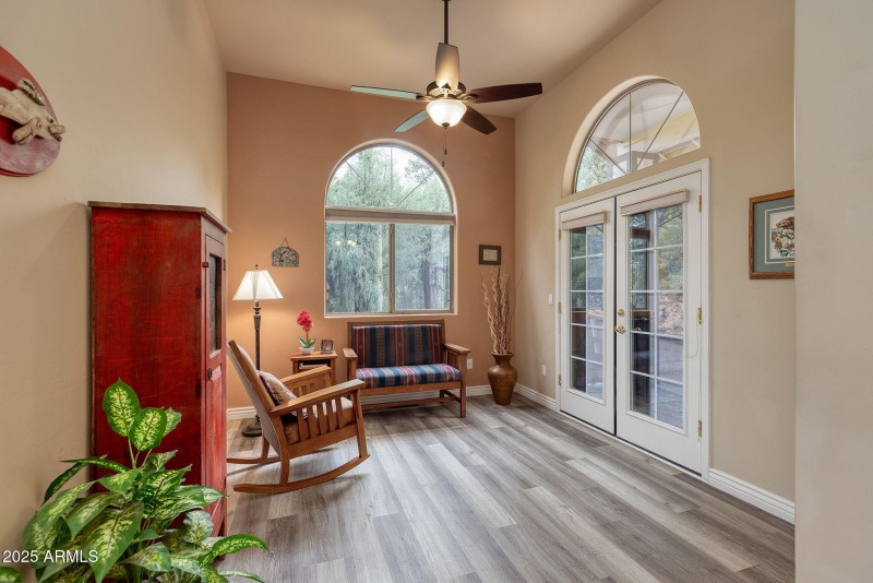 11-web-or-mls-photo(11) 1118 S Mud Sprin