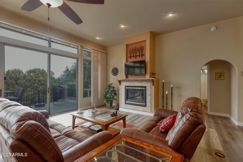 14-web-or-mls-photo(14) 1118 S Mud Sprin