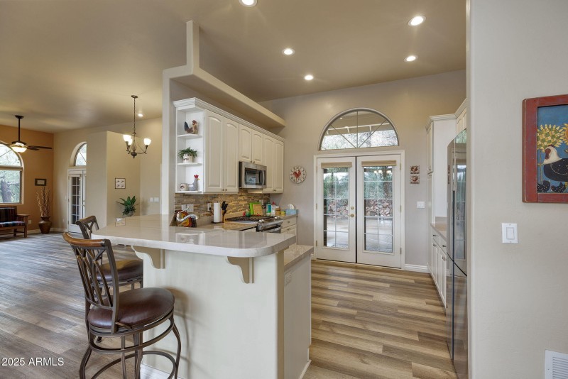 19-web-or-mls-photo(19) 1118 S Mud Sprin