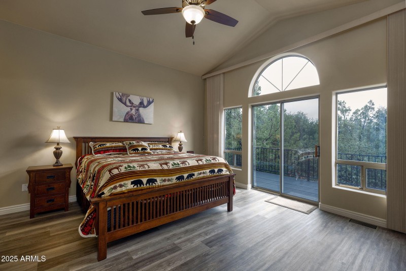 23-web-or-mls-photo(23) 1118 S Mud Sprin