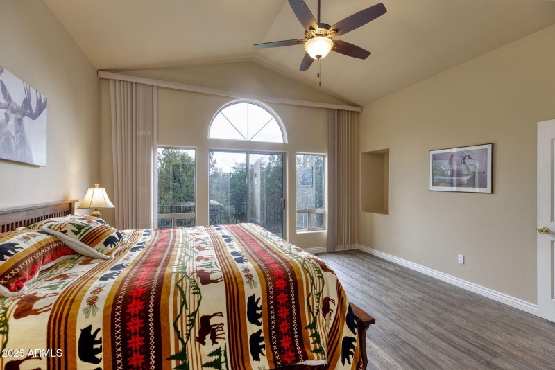 27-web-or-mls-photo(27) 1118 S Mud Sprin