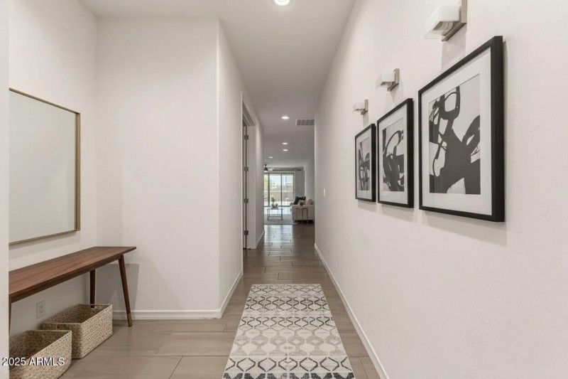 Entry Virtual Staging