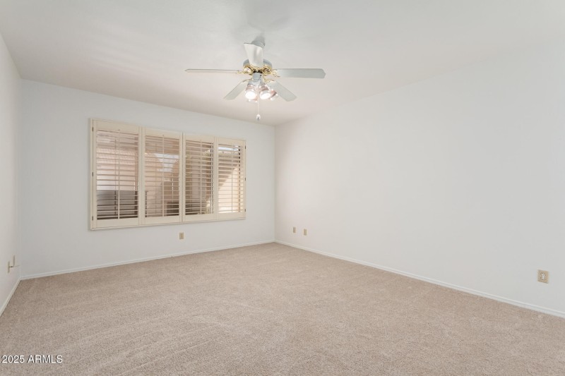 1531 E Buena Vista Dr