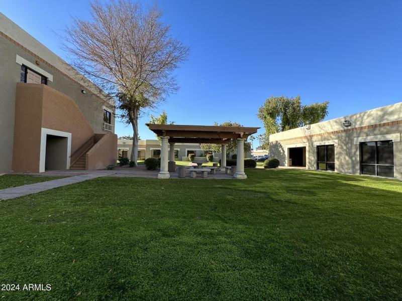 Building & Common Areas