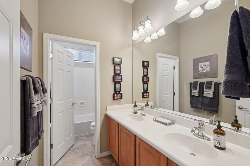 2nd Full Bathroom