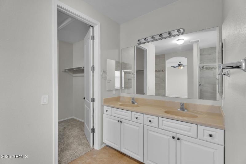 018_23-web-or-mls-oak_rd-45_11