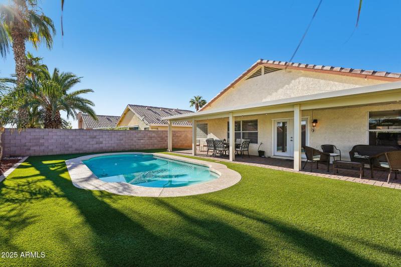 38-web-or-mls-W Sandra Ter-S2110-038