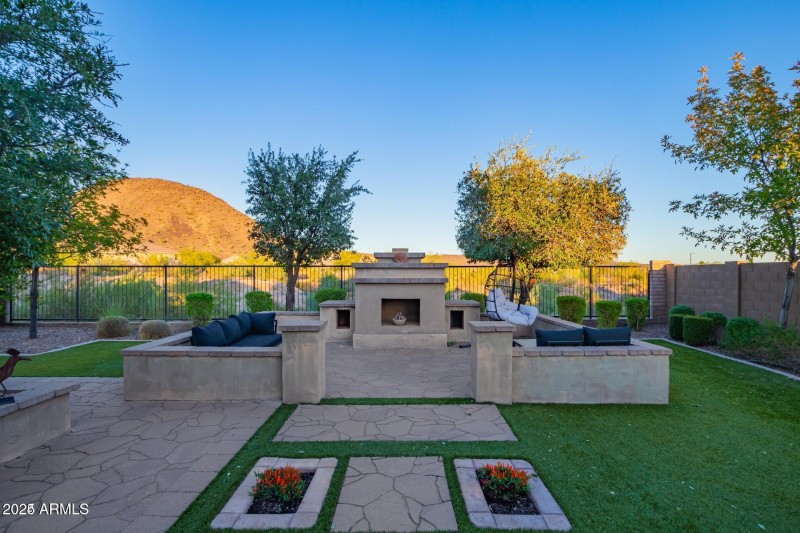 32185 N 129th Ave Back