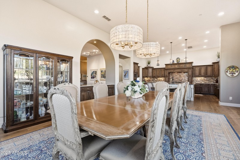 Seamless Entertaining Flor