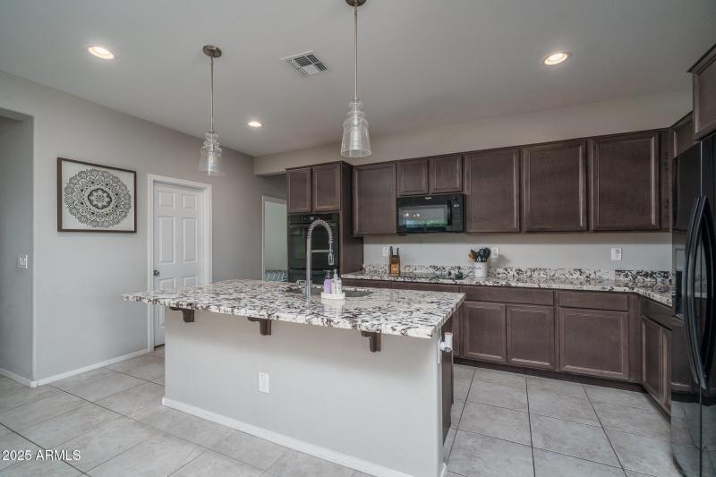 3) KITCHEN