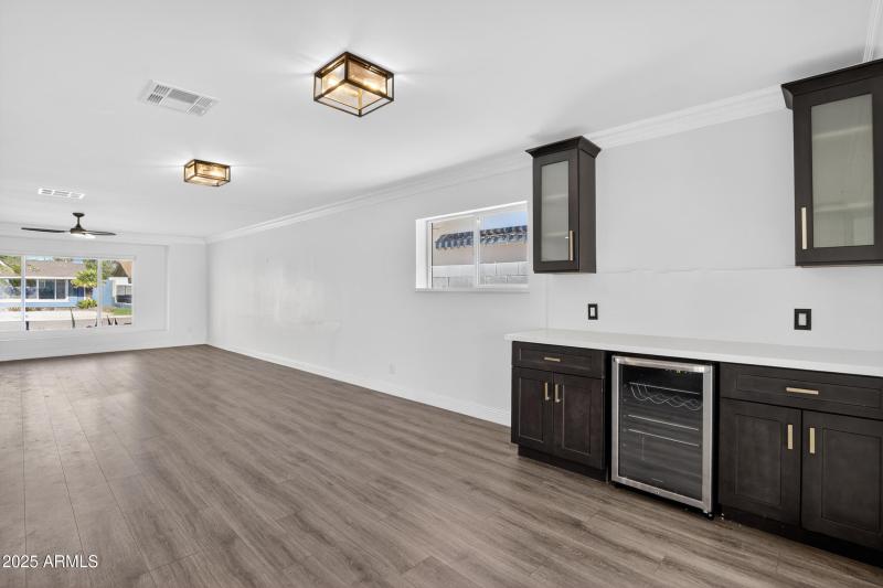 Kitchen / Dining
