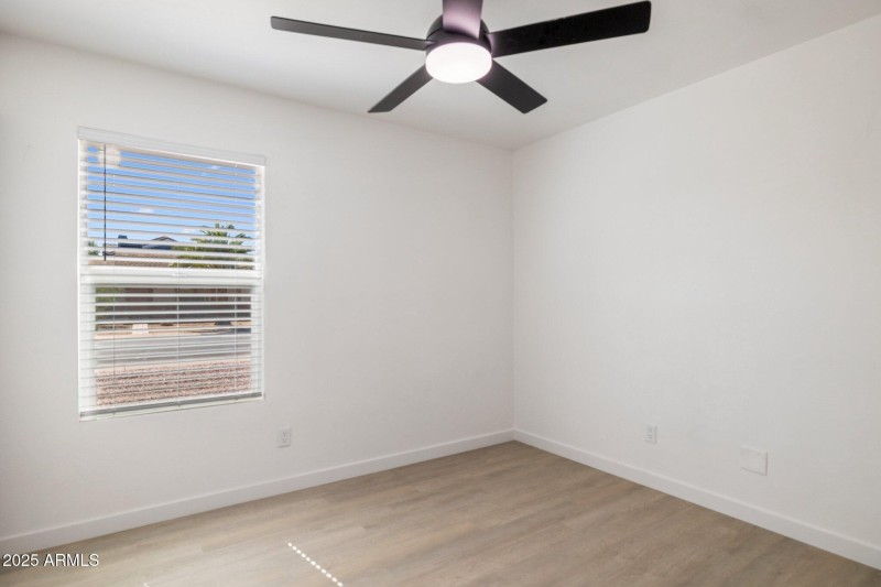 21-web-or-mls-5108-e-shomi-st